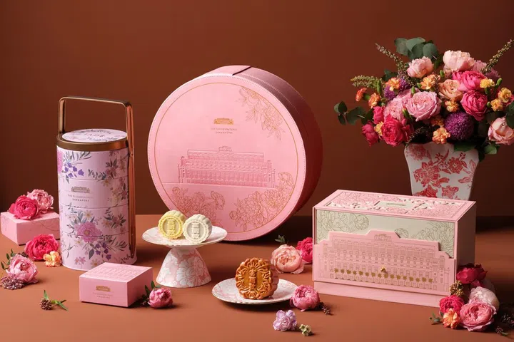 Best mooncakes promo the fullerton hotel singapore