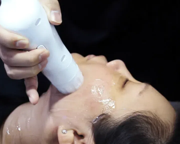Best Instant-Lifting Medi-Facial
ONLYLift, ONLY Aesthetics