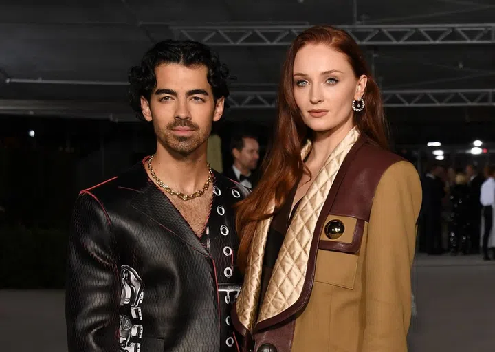 LOS ANGELES, CALIFORNIA - OCTOBER 15: (L-R) Joe Jonas and Sophie Turner attend 2nd Annual Academy Museum Gala at Academy Museum of Motion Pictures on October 15, 2022 in Los Angeles, California. (Photo by Jon Kopaloff/Getty Images)