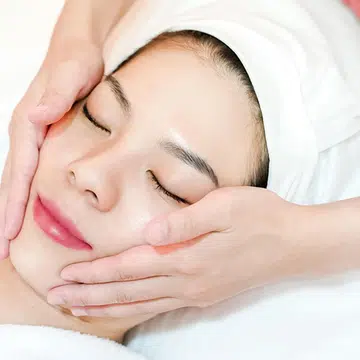 best-rejuvenating-facial-unclog-pores-revive-radiant skin-deep-cleansing-facial-erabelle