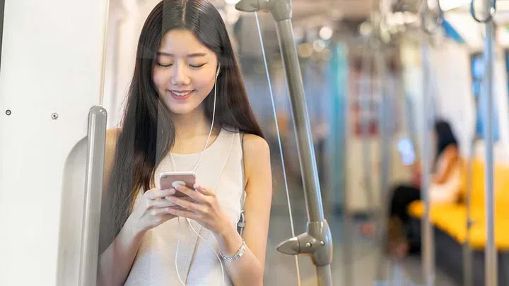 Songs that start out gently help you wake up gradually, then you need a more intense beat and empowering lyrics to get you going. It might be time to find a new morning radio station or create a wake-up playlist on your device. 