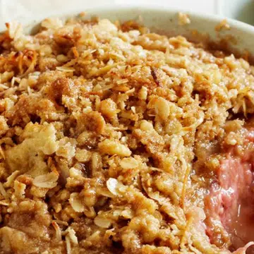 Apple & Rhubarb Crumble