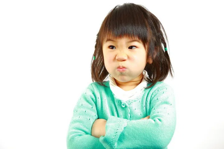 32600060 - bad mood japanese little girl