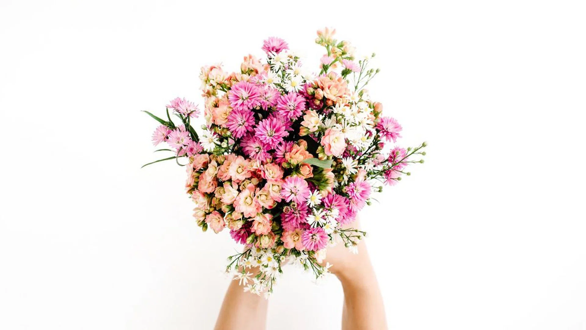 The Best Mother's Day Flower Deliveries To Surprise Mum With