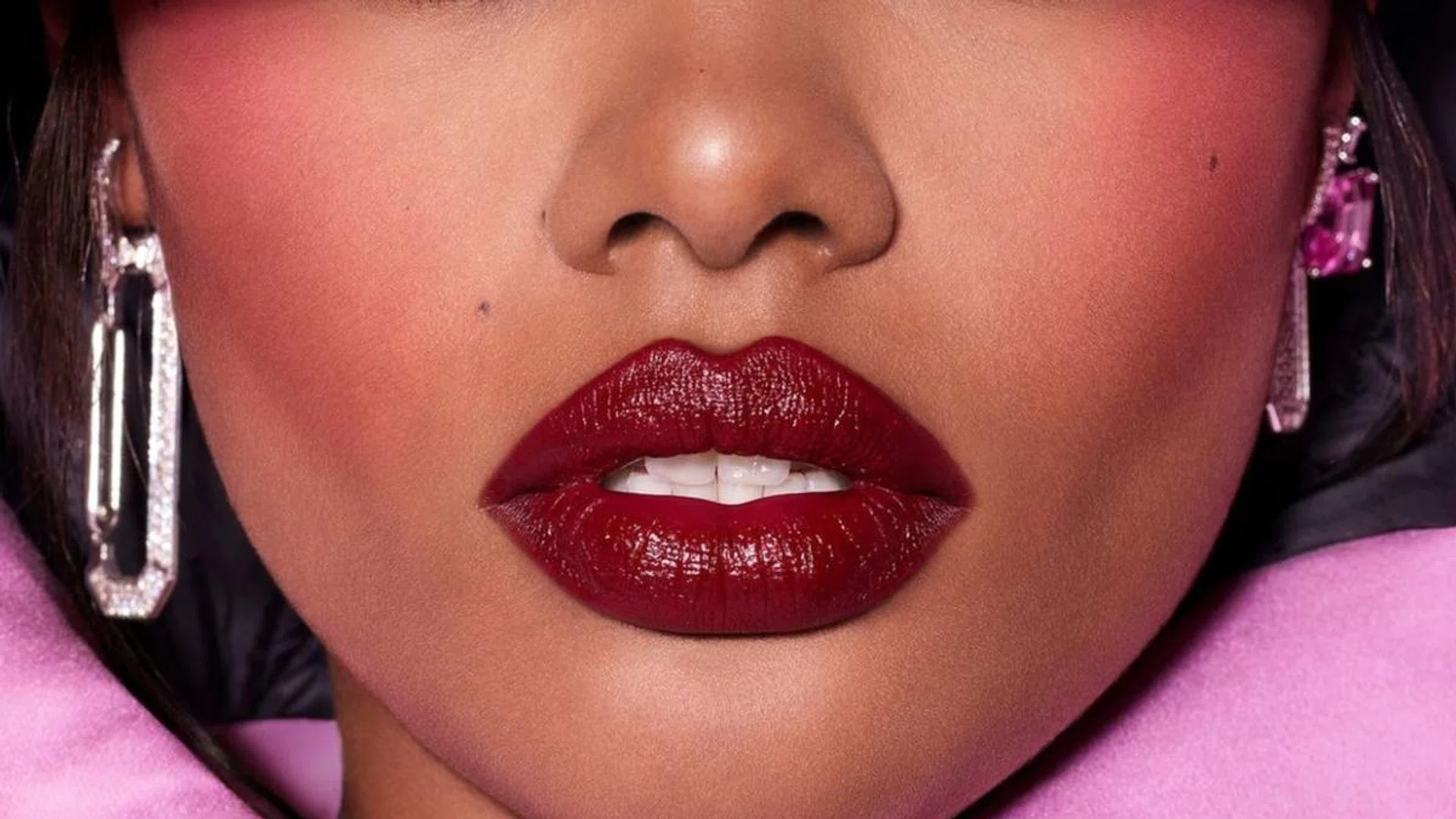 Single-Use Lipsticks