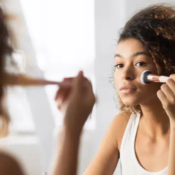 5-face-powders-to-include-in-your-beauty-kit