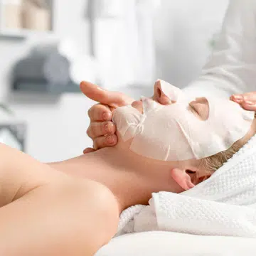 We Round Up The Best Aesthetic Treatments To Get For The Christmas Holidays - featured