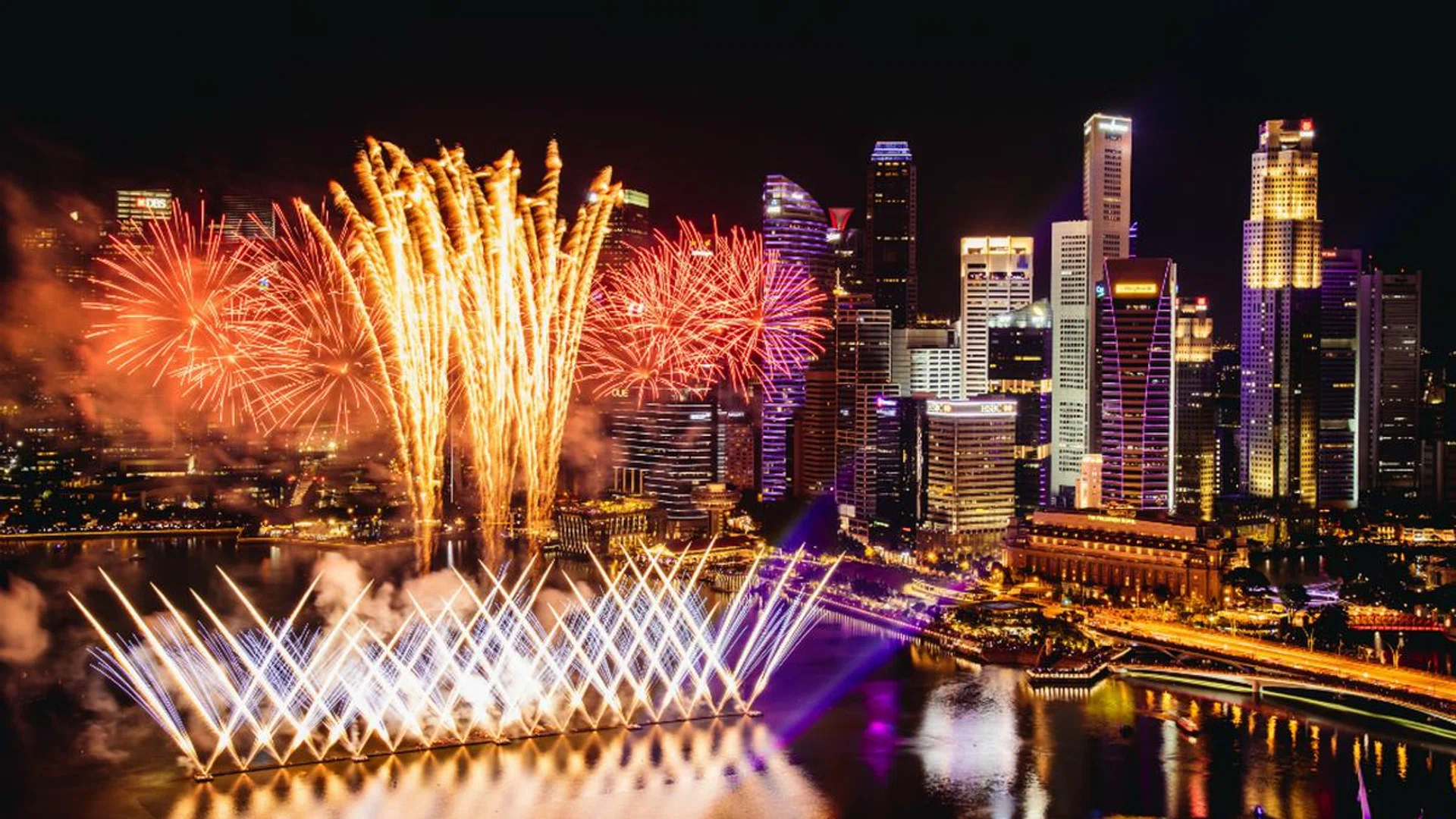 10 Restaurants With The Most Gorgeous Views For A New Year’s Eve Dinner