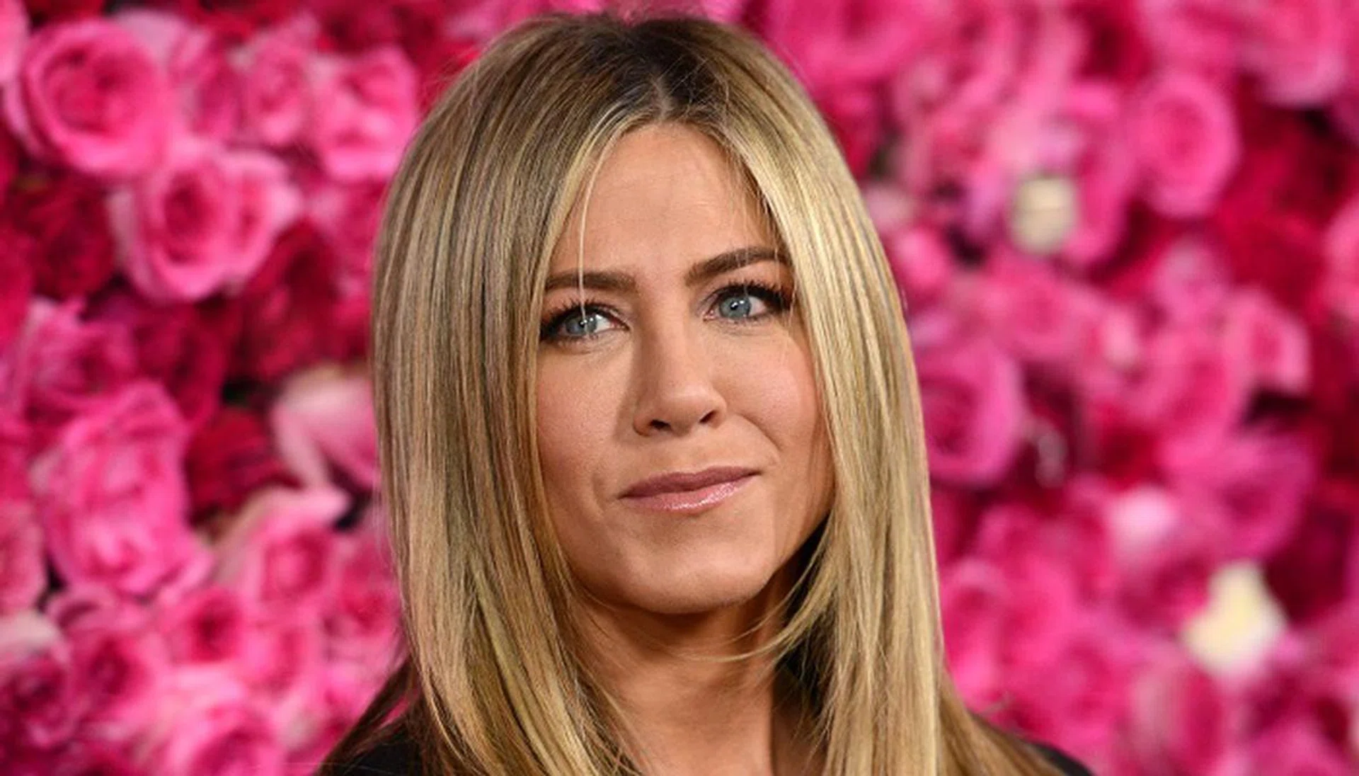 Jennifer Aniston @ the premiere of 'Mother's Day' held @ the Chinese theatre.
April 13, 2016
