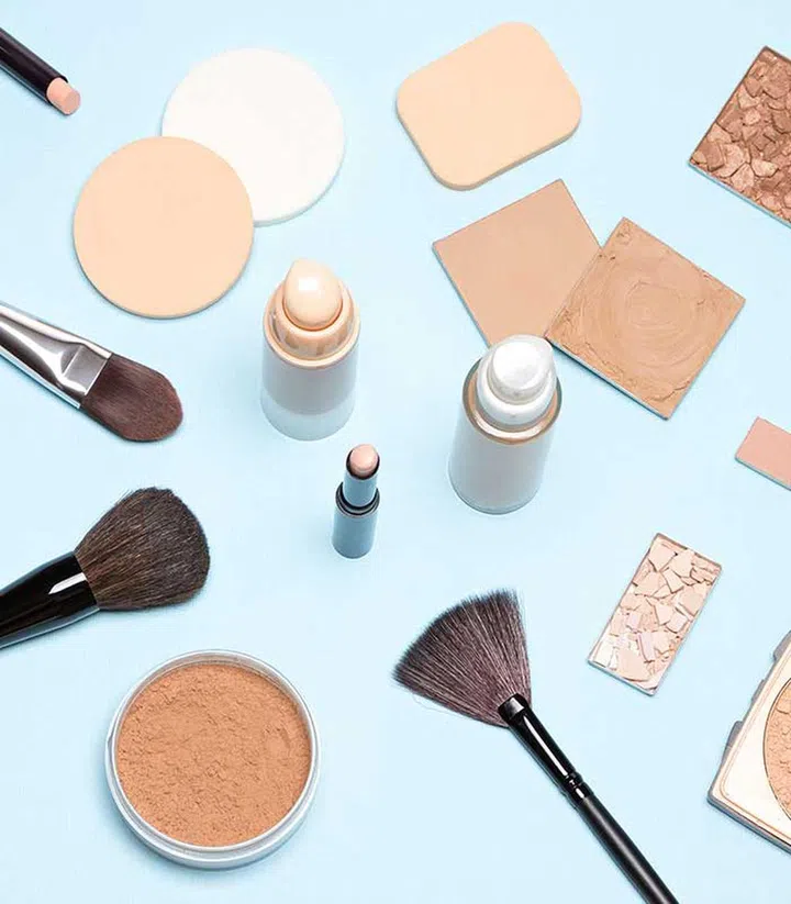 If you have very dry skin, using a liquid bronzer can help you achieve a natural look – just add a few drops to your moisturiser.