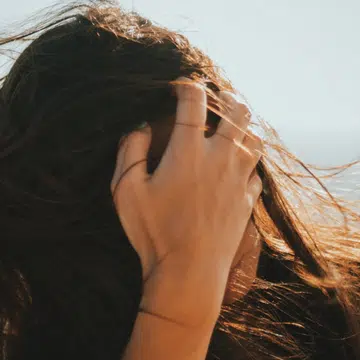 diagnosed-four-mental-disorders-failed-suicide-attempt-taught-her-embrace-life