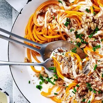 Low-Carb Pumpkin Spaghetti With Creamy Bacon Sauce