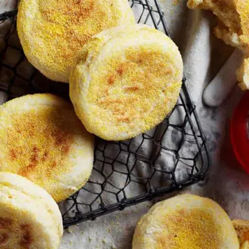 Buttermilk English Muffins