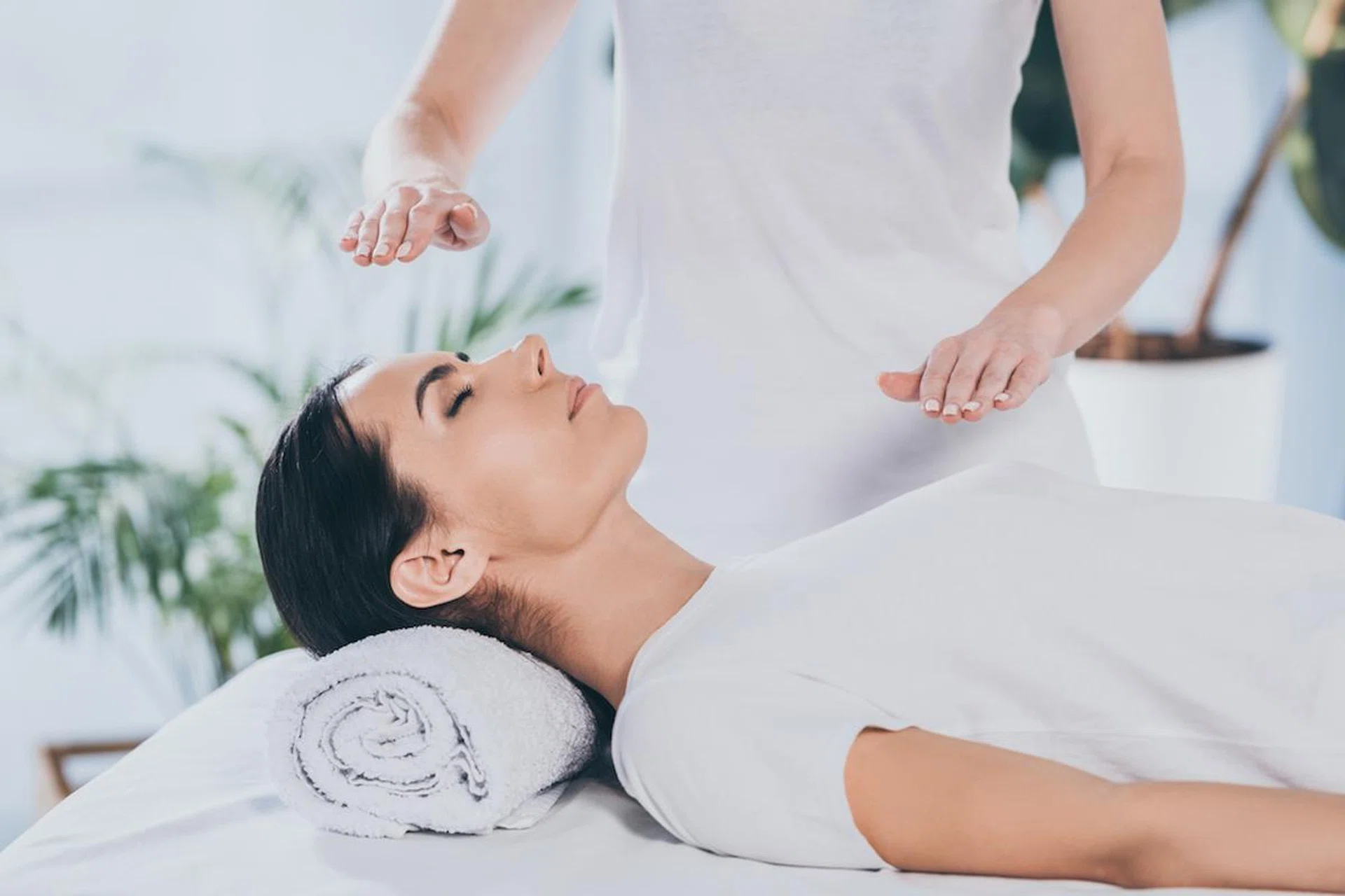 reiki-energy-healing-wellness-therapy-treatment-singapore