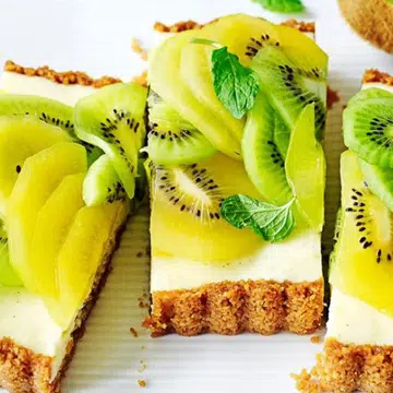 Green & Gold Kiwifruit Cheesecake