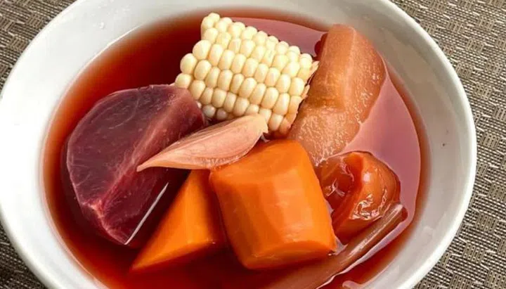 Hearty & Meat-Free Beetroot Soup