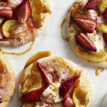 Fruit & Marshmallow Dessert Pizza