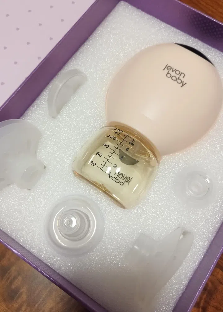 The contents of the box.