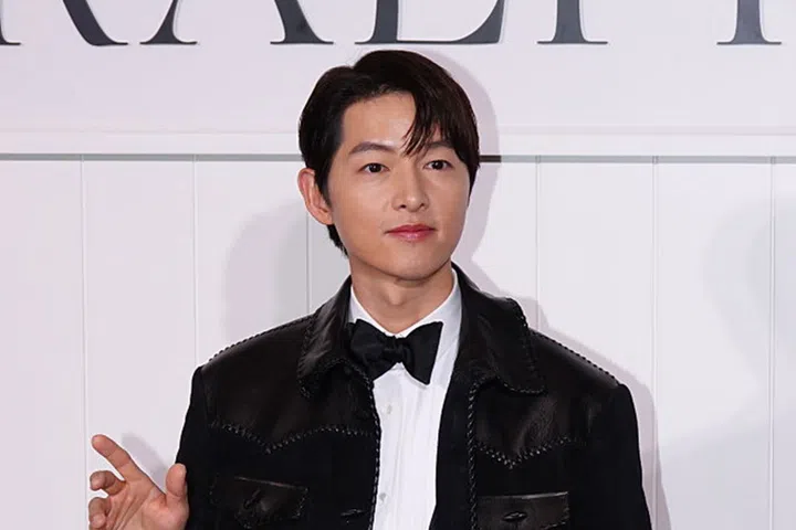 korean actors over 40 song joong ki