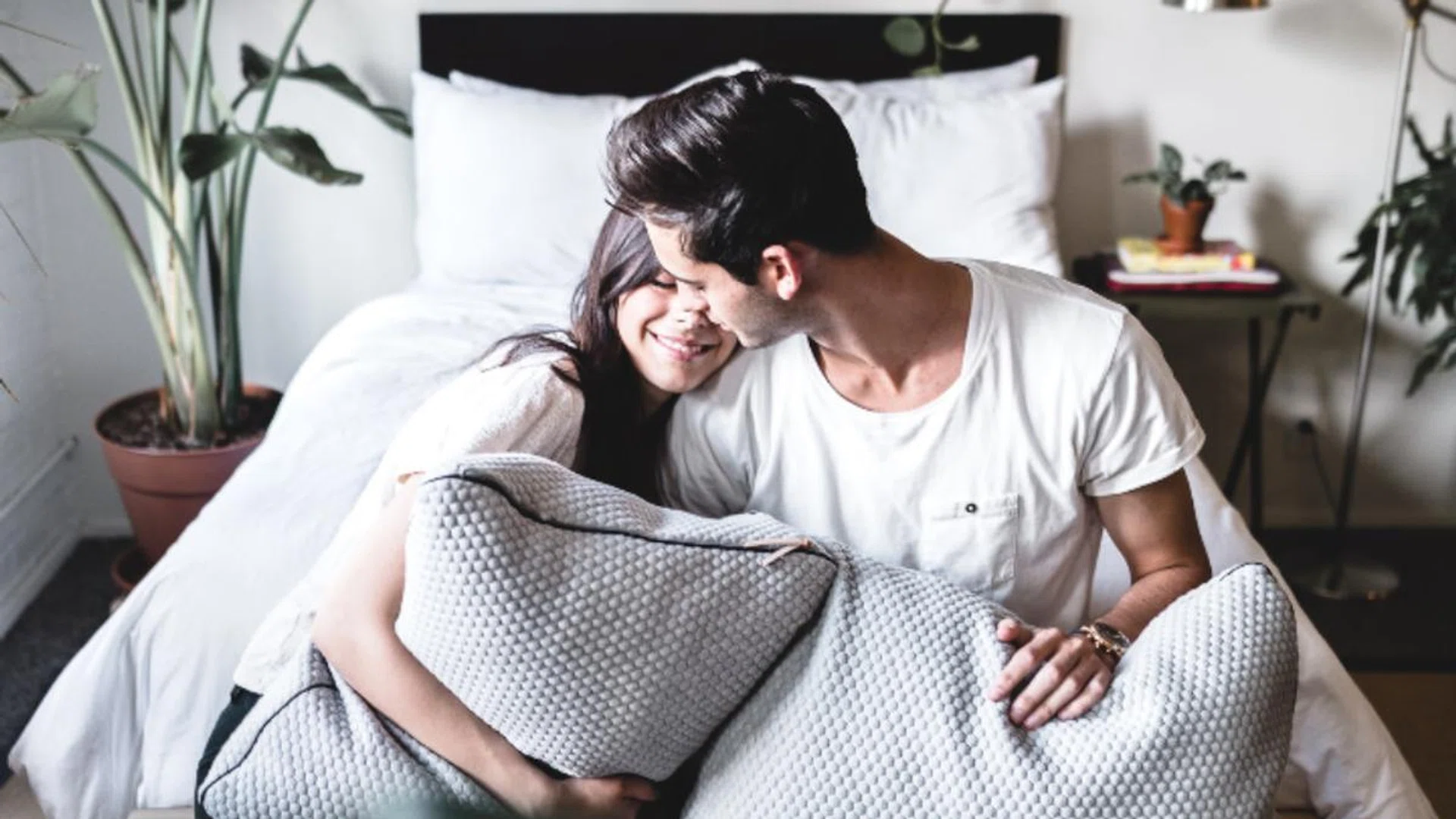 10 Feng Shui Bedroom Tips To Improve Your Marriage In The Year Of The Rat_Featured
