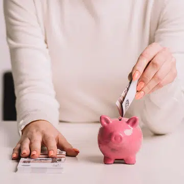 Finance Experts Reveal What They Actually Save And Spend Money On