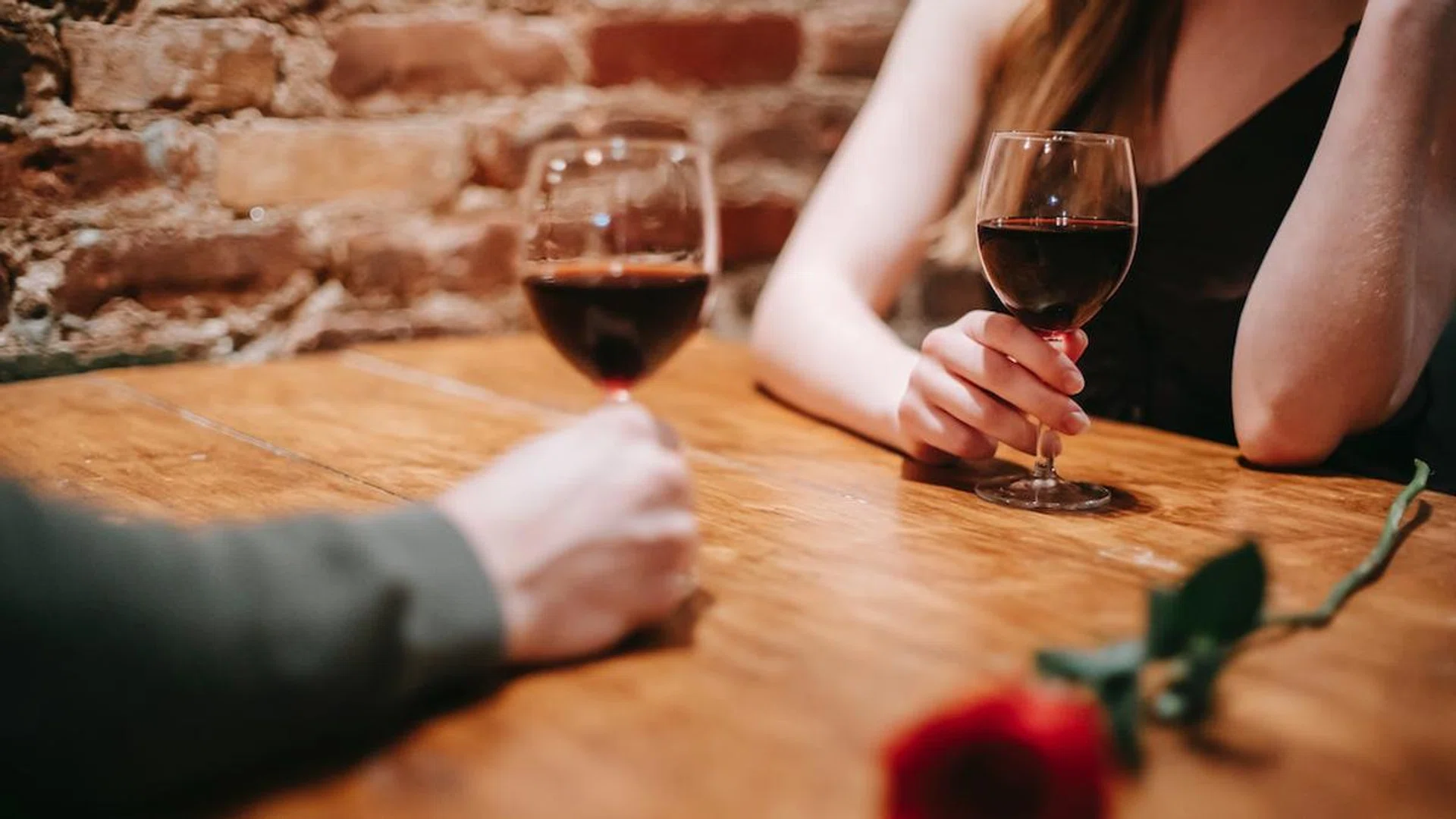 How To Restart Your Dating Life, According To A Relationships Expert featured