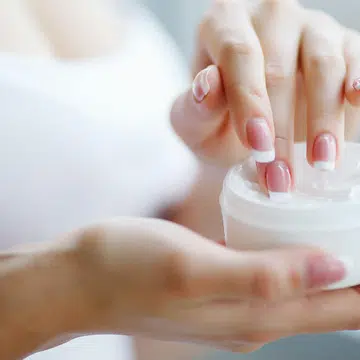 This Is Why Your Skin Need Ceramides - Featured (Shutterstock)