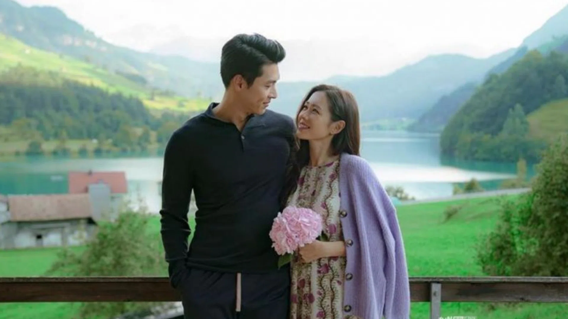 Crash Landing On You couple Hyun Bin (left) and Son Ye-jin (right) have confirmed that they are indeed, dating. Image credit: TVNDRAMA.OFFICIAL/Instagram
