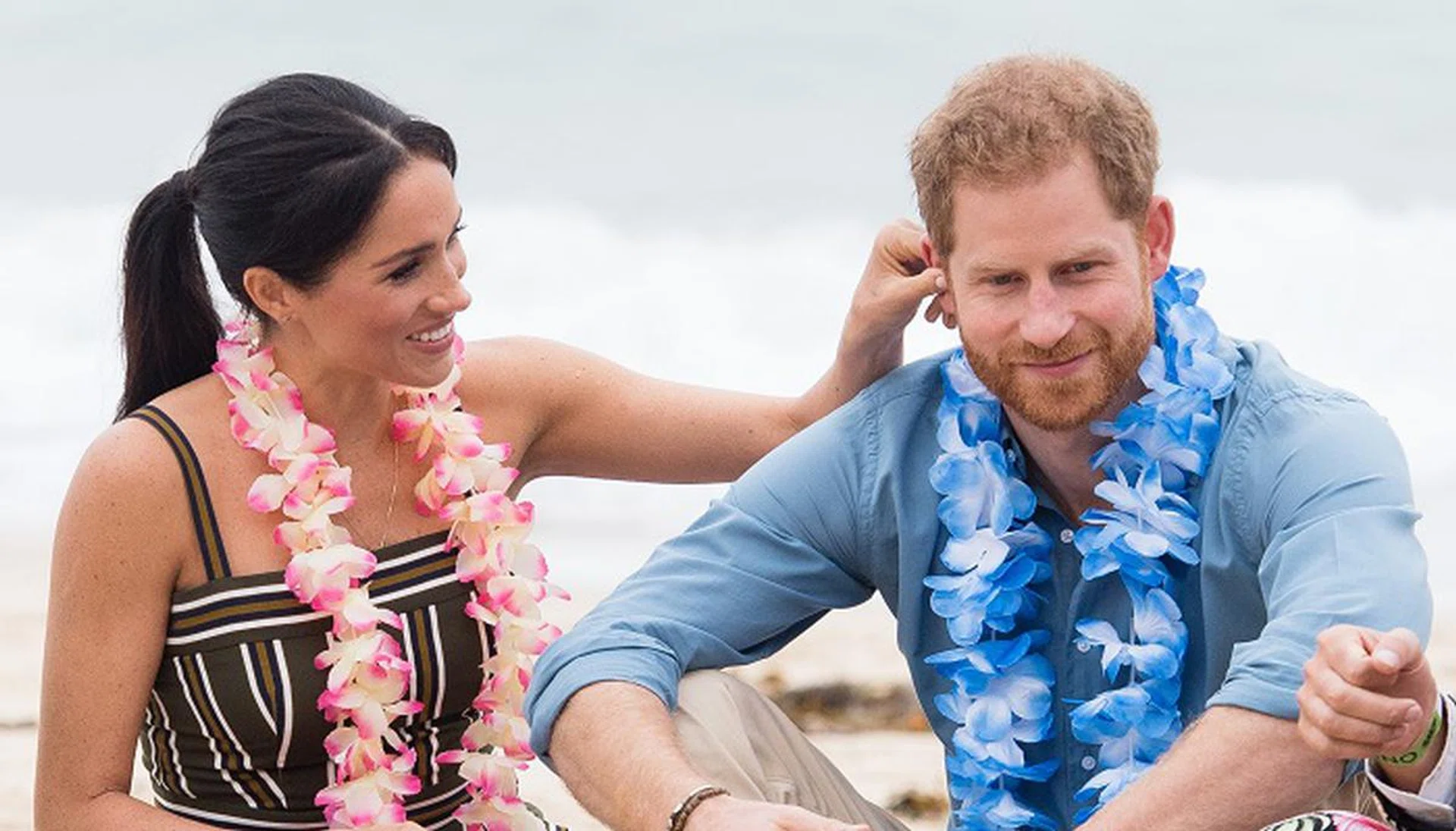 Prince Harry, the Duke of Sussex and Meghan, the Duchess of Sussex visit Bondi Beach and meet a local surfing community group, known as OneWave, raising awareness for mental health and wellbeing

Pictured: Prince Harry,the Duke of Sussex and Meghan,the Duchess of Sussex
Ref: SPL5034667 191018 NON-EXCLUSIVE
Picture by: SplashNews.com

Splash News and Pictures
Los Angeles: 310-821-2666
New York: 212-619-2666
London: 0207 644 7656
Milan: 02 4399 8577
photodesk@splashnews.com

World Rights, No United Kingdom Rights
