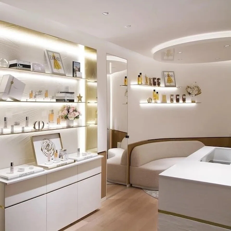 directory-Dior-Prestige-La-Suite-Multidimensional-Eye-Area-spa-awards-2024