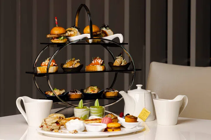 1 for 1 afternoon tea Mercure Singapore Bugis