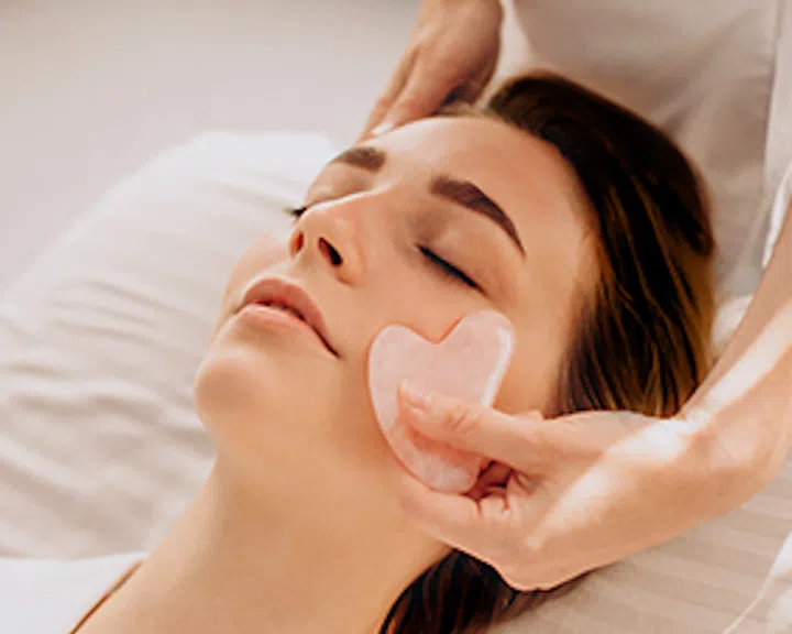 Best TCM-Inspired Lifting Facial
Bojin Gua Sha Facial, Healing Touch Spa