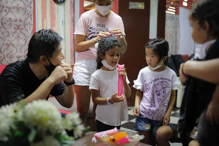experience-authentic-kampong-life-singapore-lorong-buangkok-3