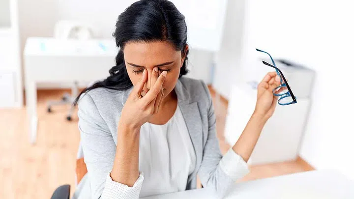 Over-exposure to screens has an adverse effect on our eyes.