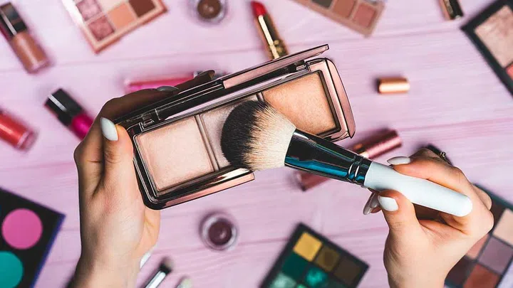 If you're in a rush, there's nothing simpler than Gucci Westman's signature technique, which instantly adds an all-over warmth: a quick sweep of bronzer across the eyelids, on the forehead, under the jaw where the neck starts, and on the cheeks in a horizontal sweeping motion
