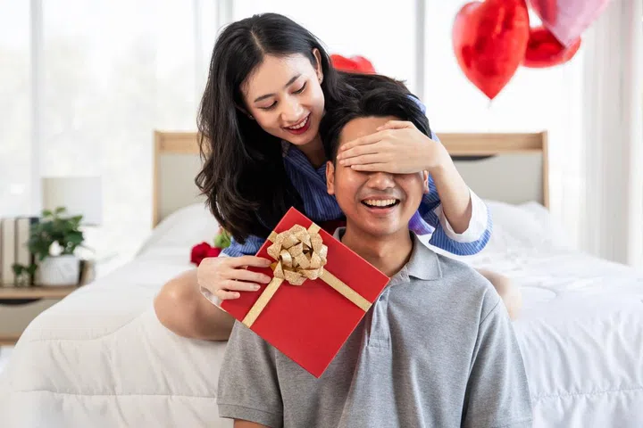 Valentine's Day gift ideas for your husband based on his love language