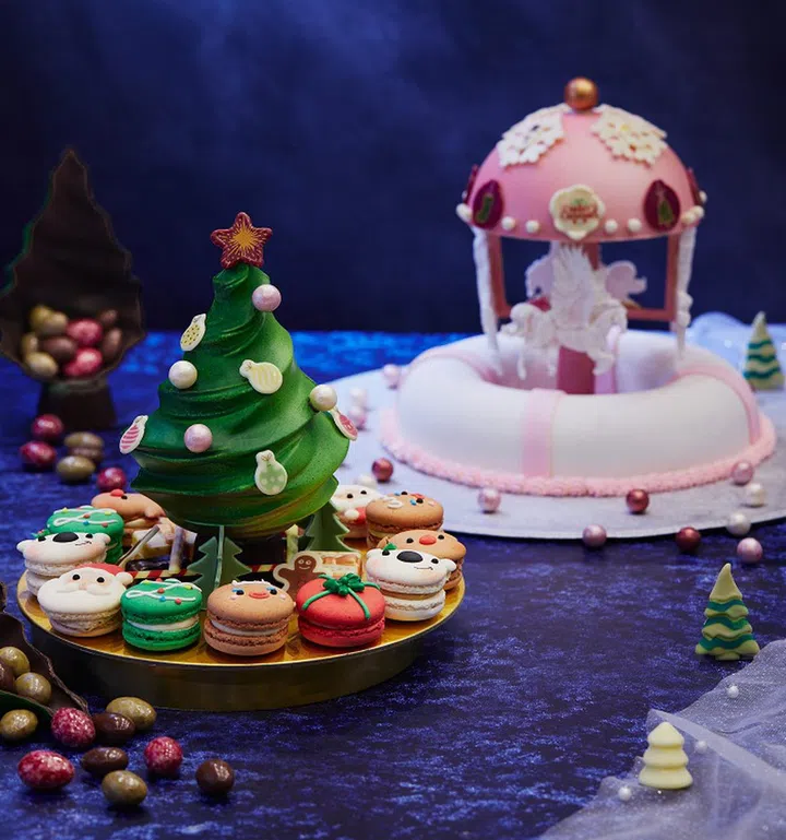 One Farrer Hotel Edible Christmas Tree and Carousel