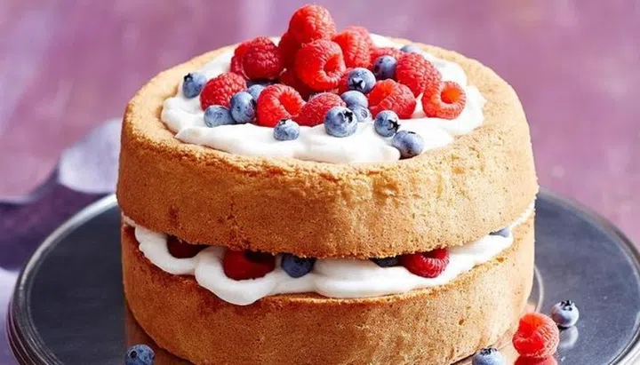 Gluten Free Mixed Berry & Vanilla Sponge Layer Cake