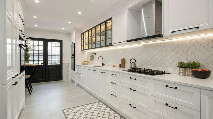 Kitchen colours should evoke keywords like 'clean' and 'healthy', stimulating both the appetite and your senses. Credit: Young Lim/Home & Decor