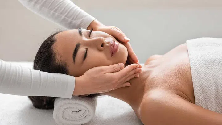 Micro-needling improves the skin's quality and texture, reduces scars, fine lines, large pores, and age spots, and treats acne. 