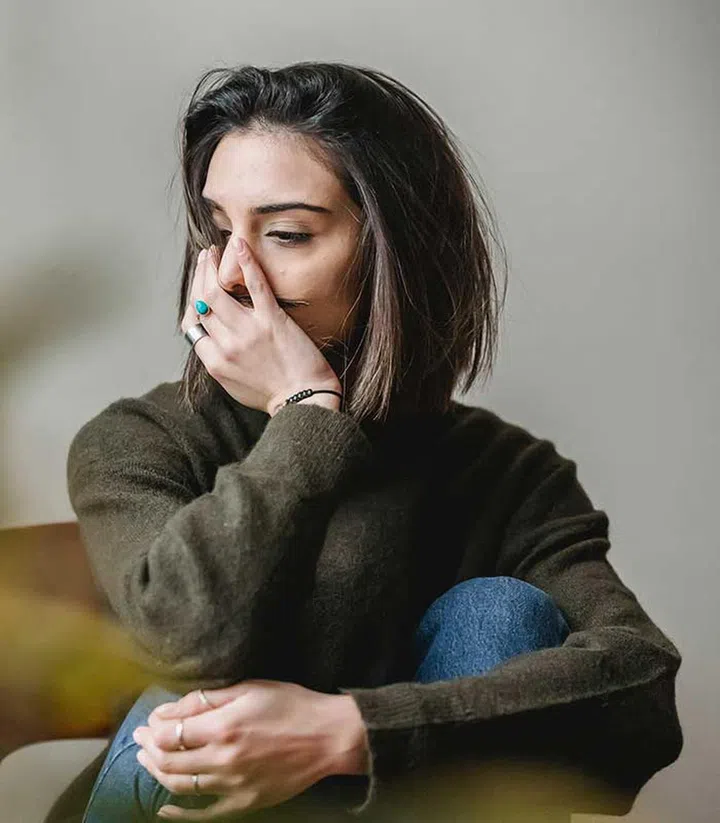 Constantly doubting yourself? You may be self-gaslighting. (Photo by Liza Summer from Pexels)