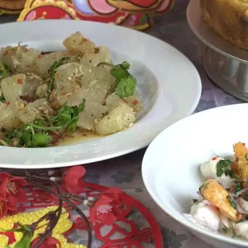 Thai-Style Pomelo Salad