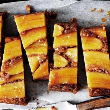 Banana & Cinnamon Upside-down Cake