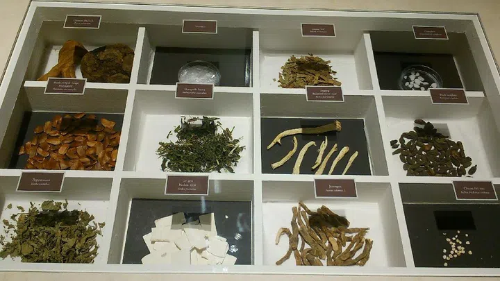 What does a Jamu massage entail?