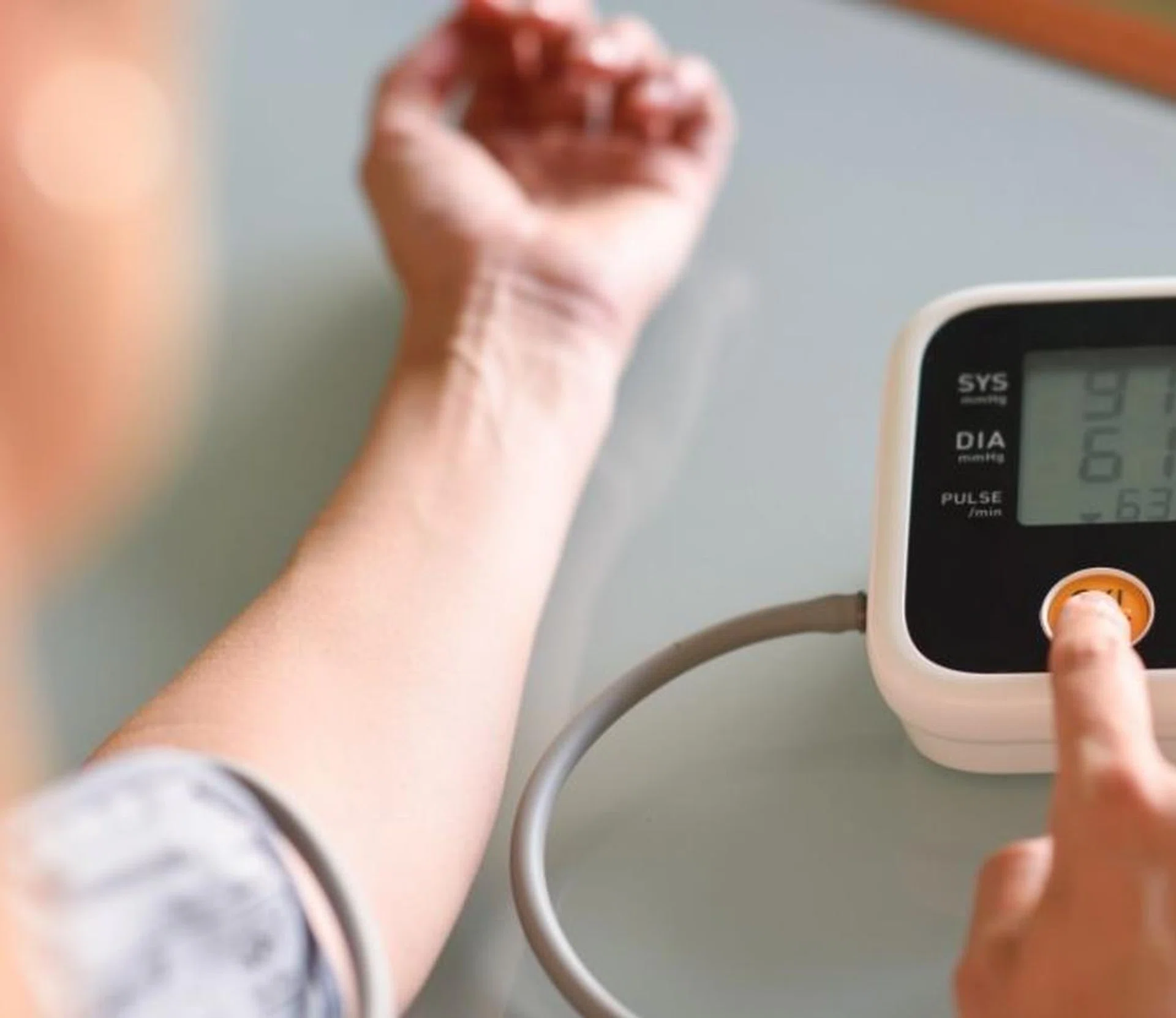 7 Easy Ways To Lower High Blood Pressure Naturally