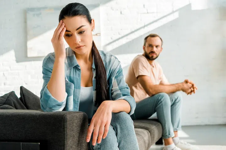 how to deal identify toxic people