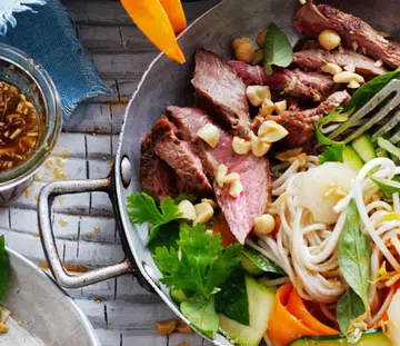 Noodle Salad With Ginger-Rubbed Beef