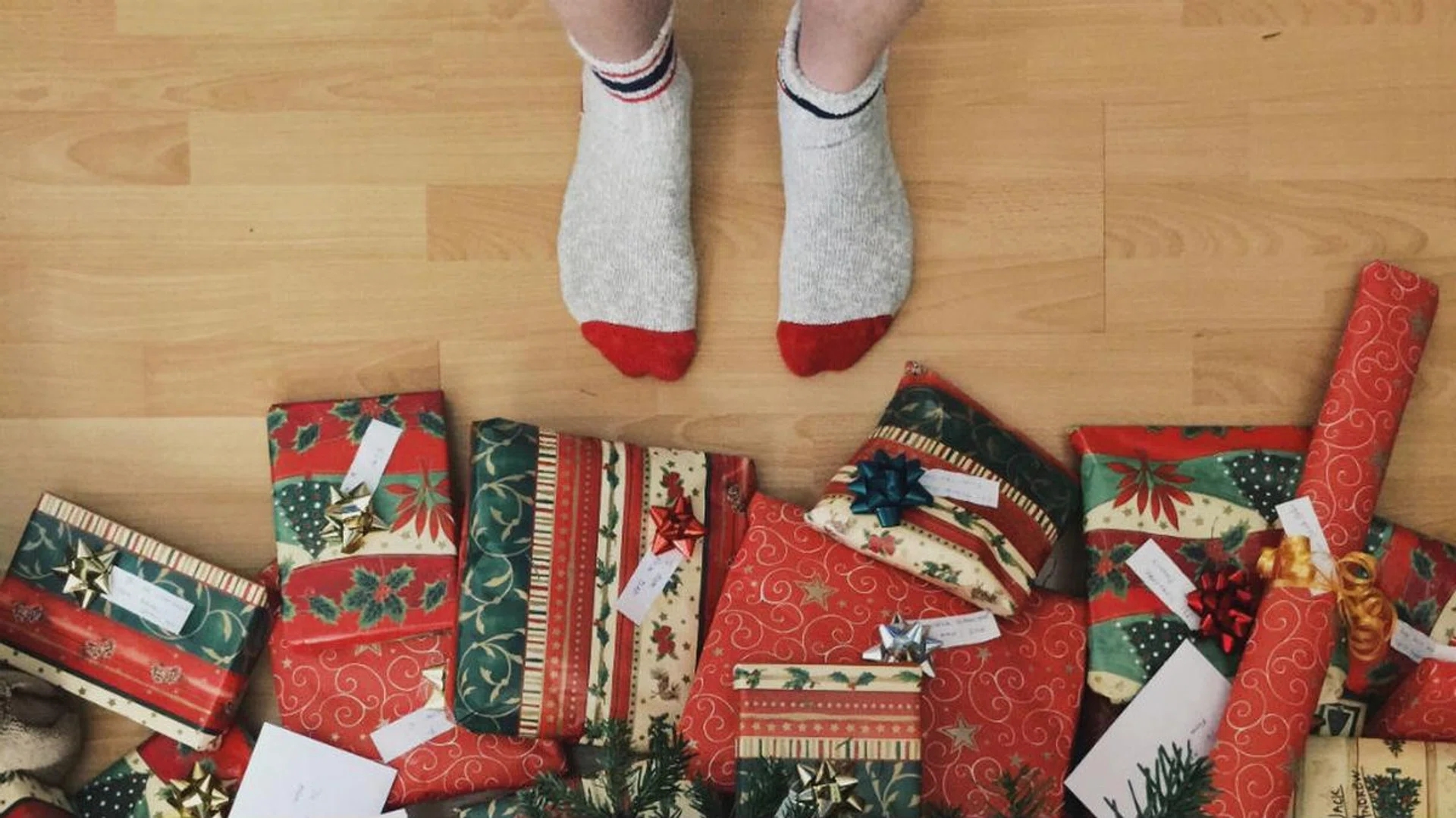 The Weeklys Christmas Advent Calendar Giveaway - Featured
