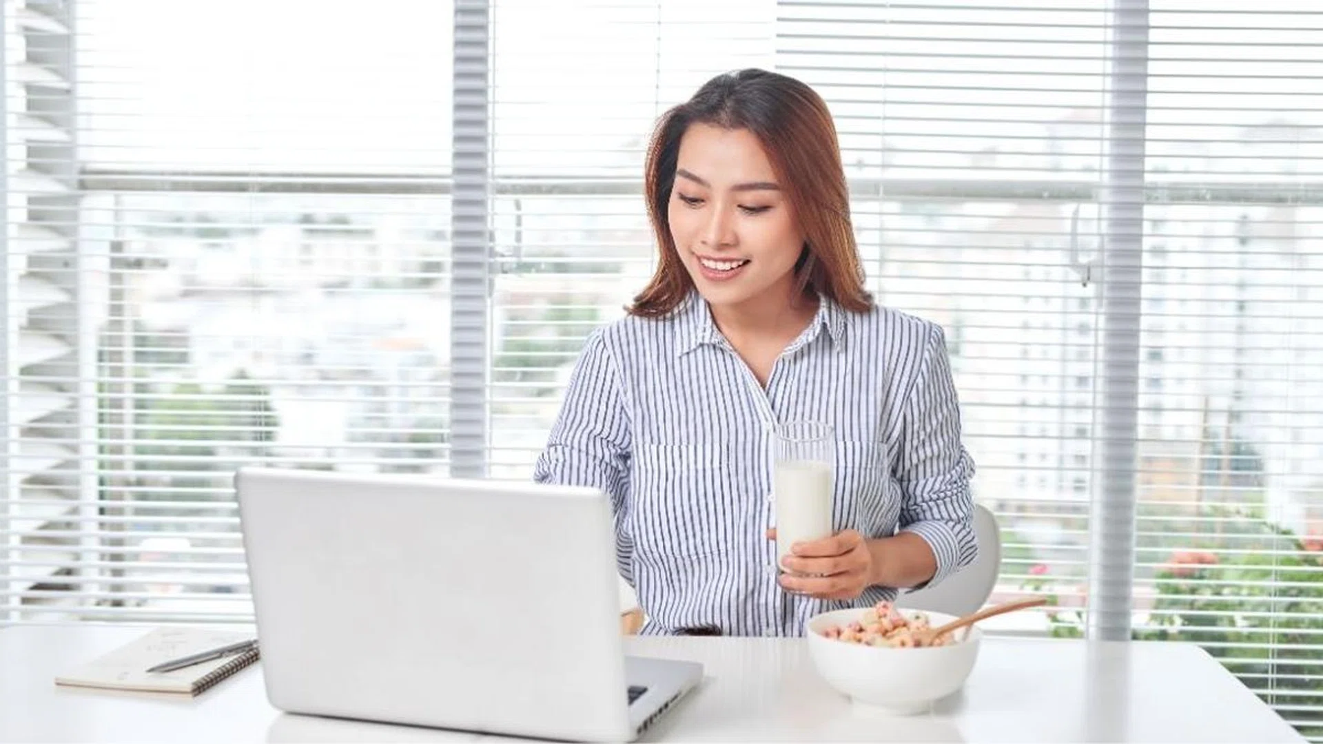 Here’s How You Can Lose Weight At Work
