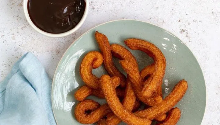 Low-Sugar, Gluten-Free Churros